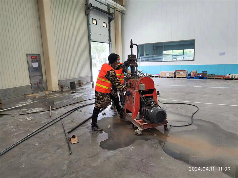 蒙城厂房地面下沉塌陷注浆加固施工